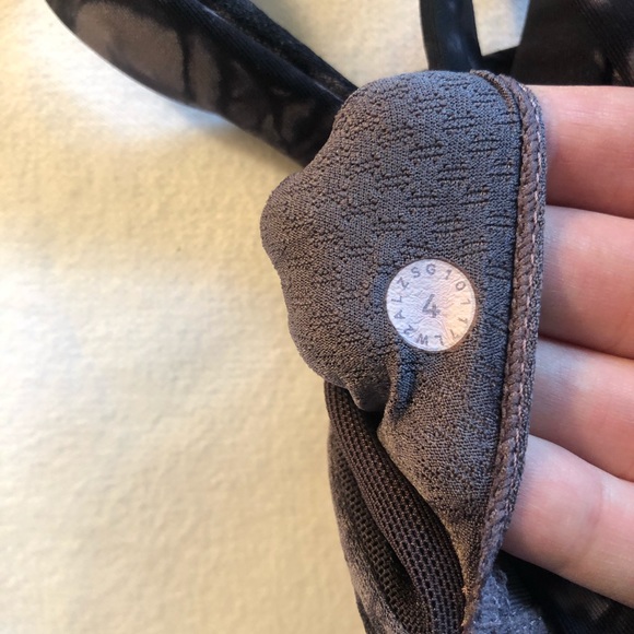 lululemon tie dye shibori energy bra - Picture 6 of 6